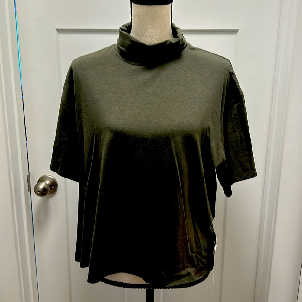 NWT Lululemon Cotton Turtleneck Tee